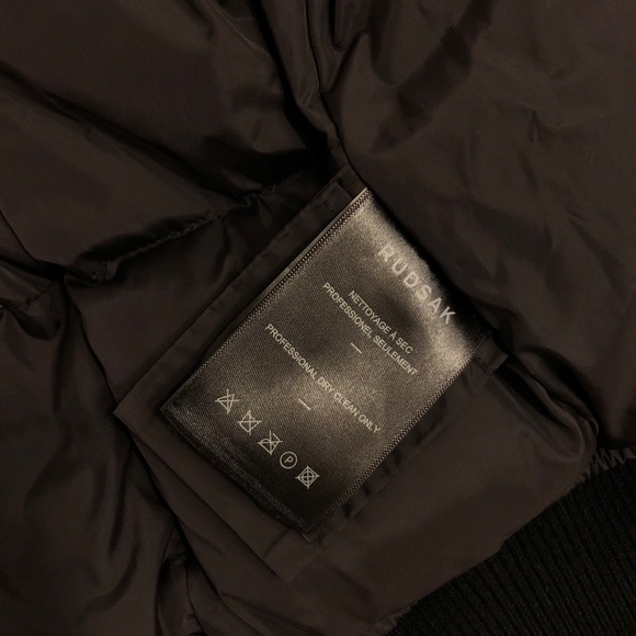 ✨RUDSAK BOMBER JACKET✨ - Picture 6 of 6